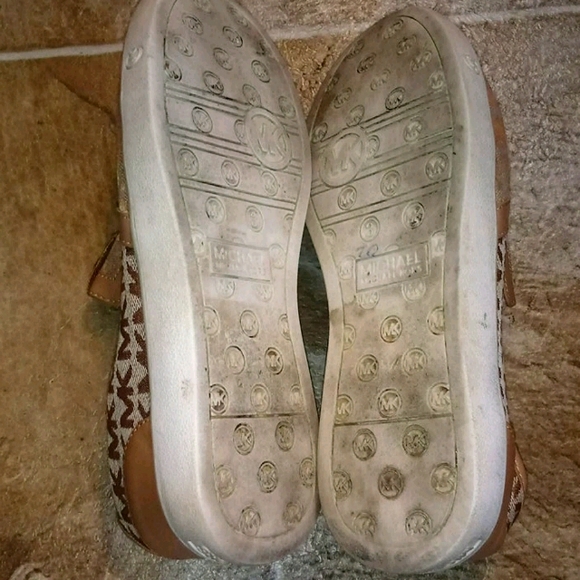 Kids' Michael Kors shoes - Picture 5 of 7